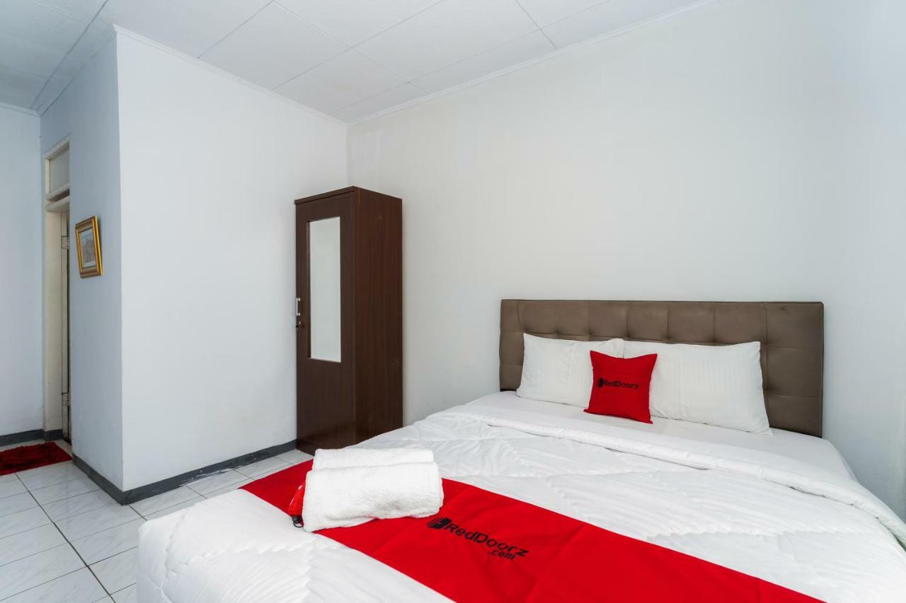 Reddoorz Syariah Near Rsud Cimacan Богор Экстерьер фото