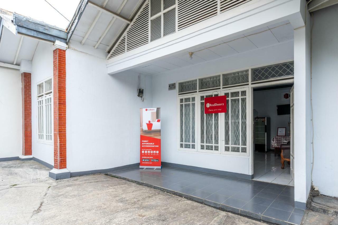 Reddoorz Syariah Near Rsud Cimacan Богор Экстерьер фото
